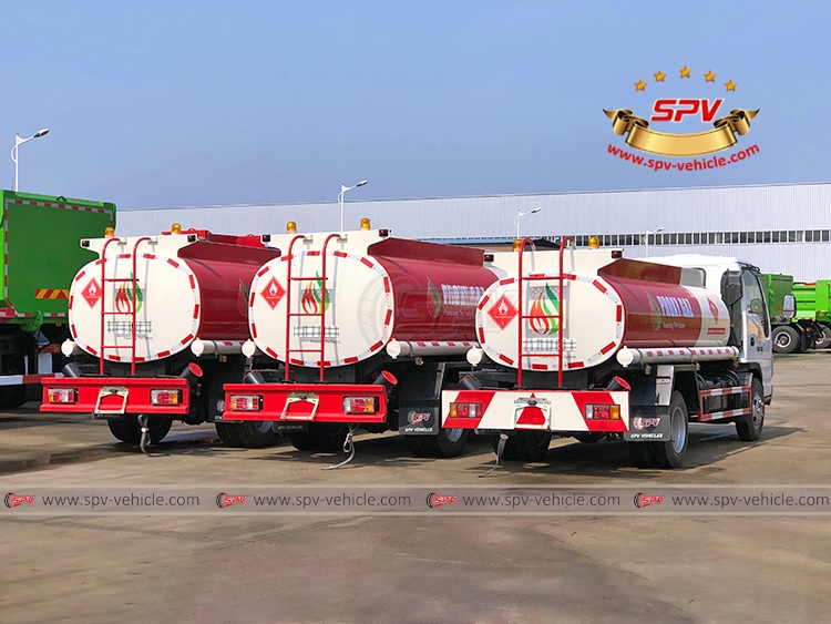 4,000 Litres Refueling Tank Truck ISUZU - B2